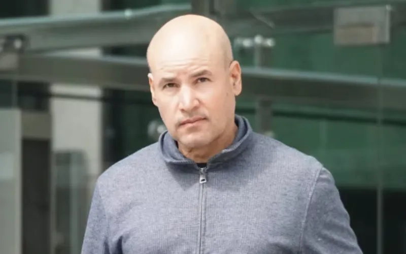 Arriving in Ireland under the name « Unknown Unknown », this Moroccan man is now wanted