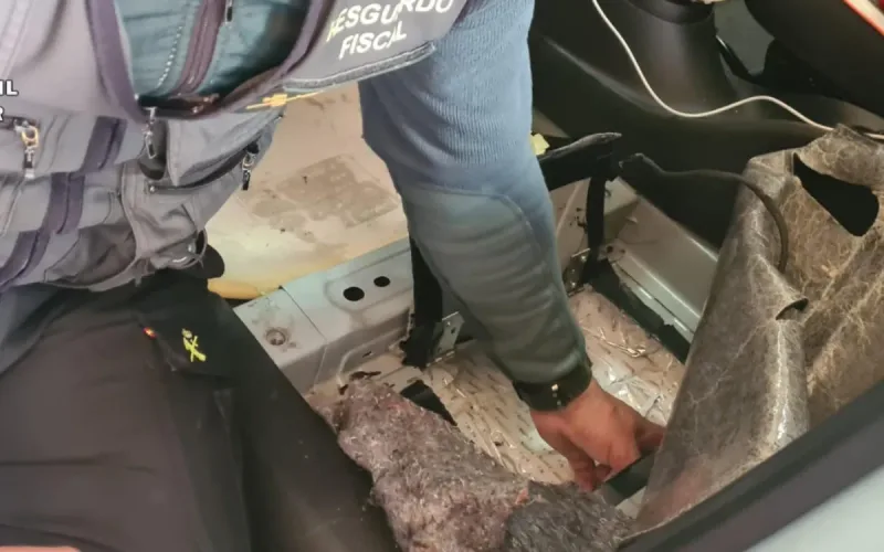 Diplomatic Vehicle Smuggling 500kg Tobacco Morocco Border