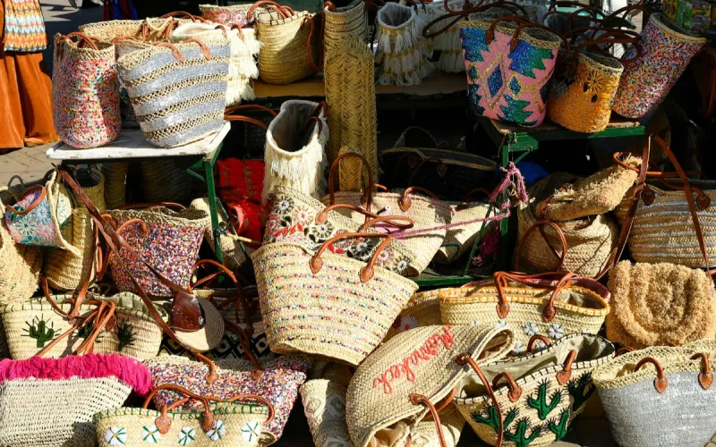 EU Parcel Fees Could Add €5 to Clothing Orders from Morocco