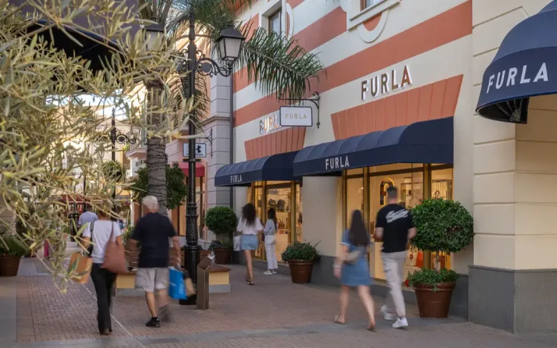From Marbella to Malaga: The Shopping Frenzy of Morocco's Middle Class
