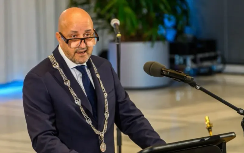 From Morocco’s Rif to mayor of Arnhem: Ahmed Marcouch to receive Dutch award