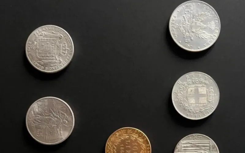 Homeless Moroccan Found With Coins Worth €80,000 Says He Found Them by a Bin