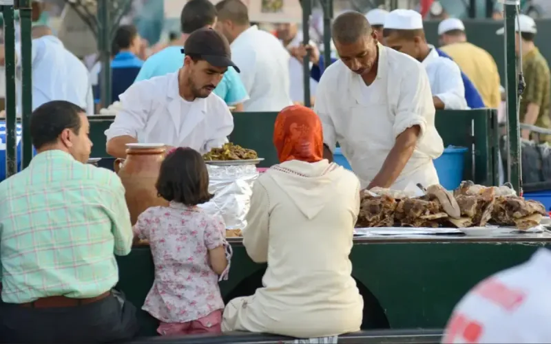 Many Moroccans Hide Their Loneliness Behind Smiles at Family Gatherings