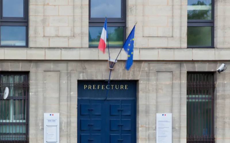Moroccan Father of Five Wins Court Fight to Stay in France