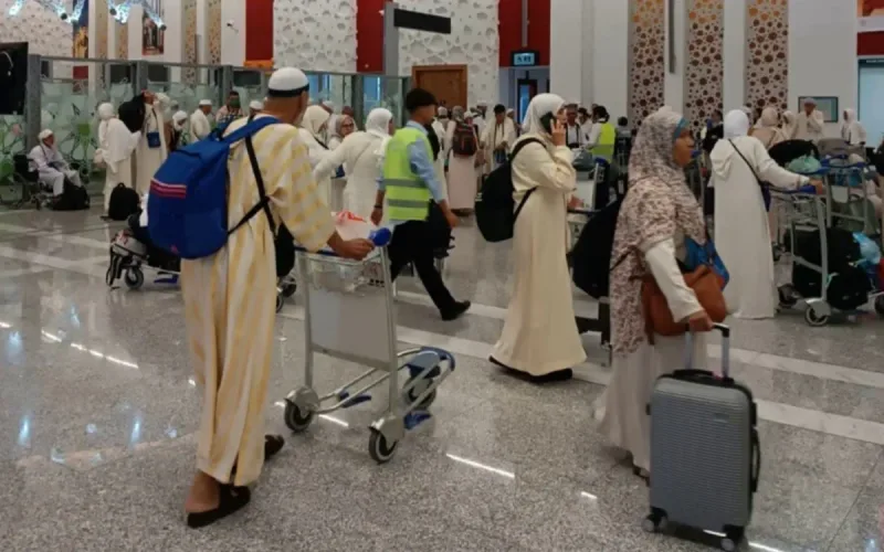 Moroccan Hajj Pilgrims Luggage Missing Airport Chaos