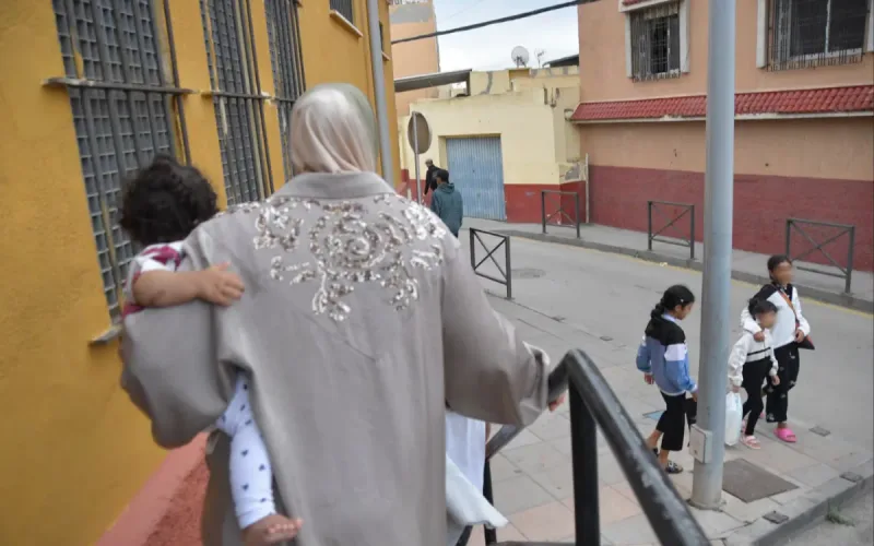 Moroccan Mother and Five Daughters Find Shelter in Ceuta After Father’s Expulsion