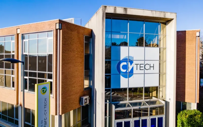 Moroccan Student Could Lose Place at French Engineering School as Visa Appeal Stalls