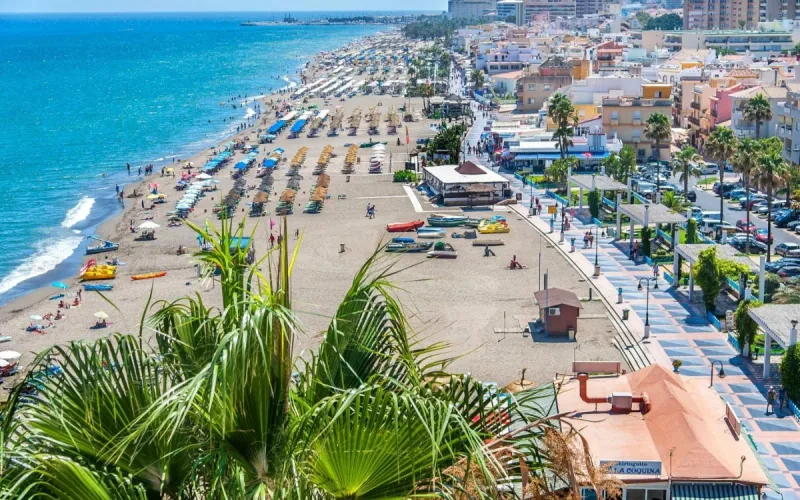 Moroccan Tourists Spain Luxury Spending 2025