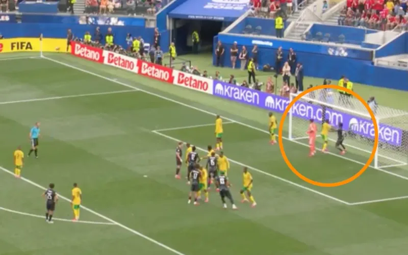 Morocco vs Canada: Protecting Bounou from Set Piece Danger