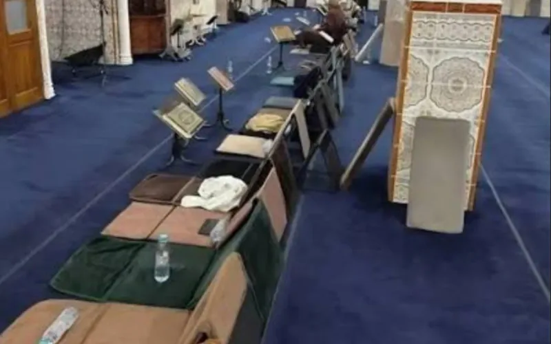 Mosques in Morocco: The war over front-row seats rages during Ramadan