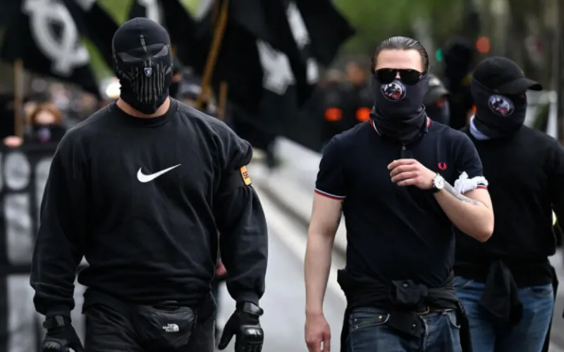 Neo-Nazi convicted France Moroccan father arms trafficking
