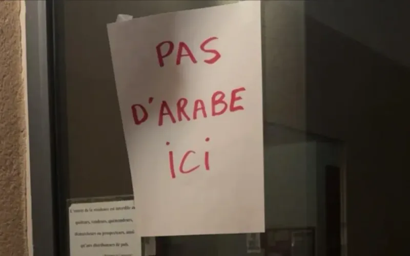 No Arabs Here": The Shameful Sign Shocking a Residential Building in Entraigues-sur-la-Sorgue (Vaucluse)