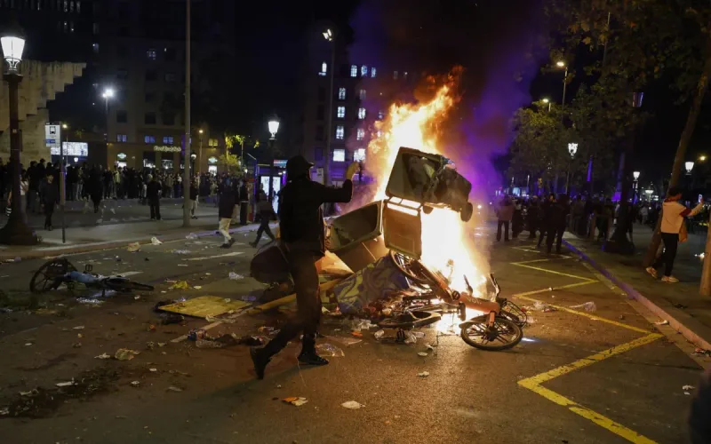 Spain Arrests Suspected Blocus Founder as Barcelona Braces for Halloween Looting
