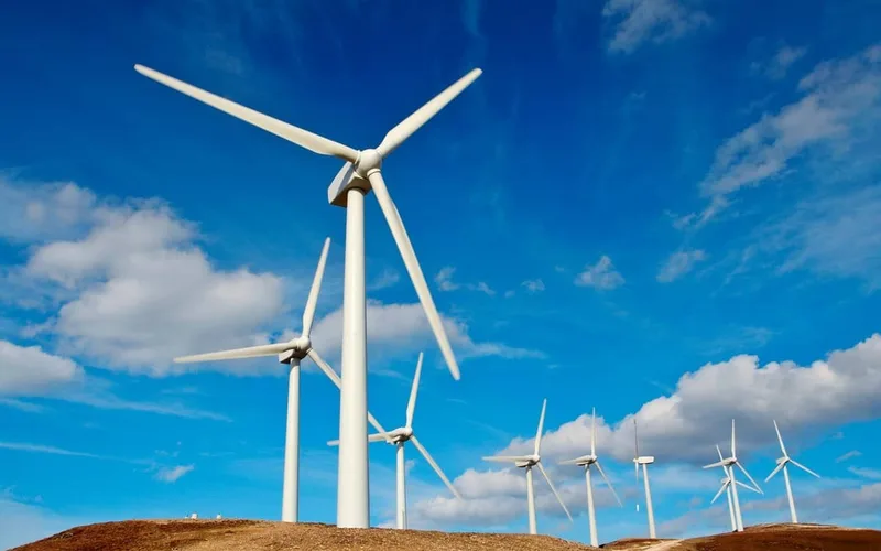 Spain Seeks Renewable Energy Alliance with Morocco Amid Algeria Tensions