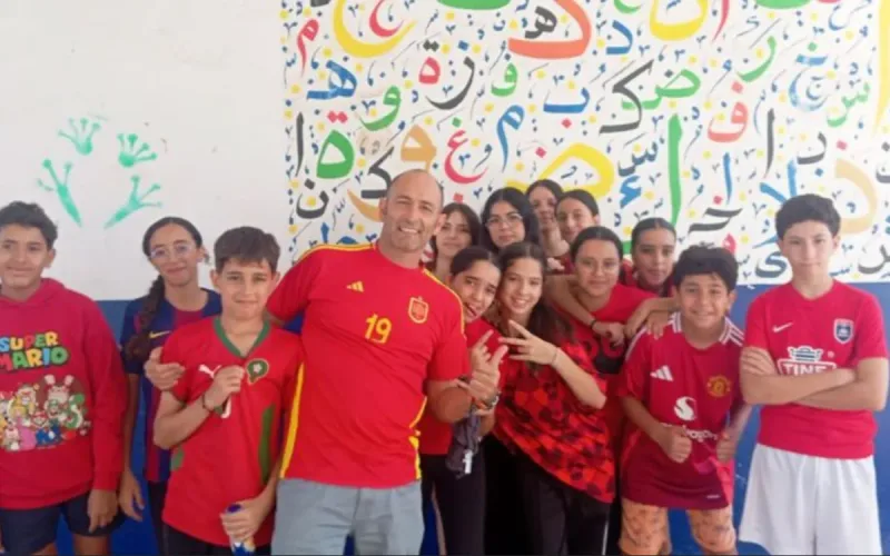 Spanish Teacher Finds the Sense of Community He Missed in Morocco