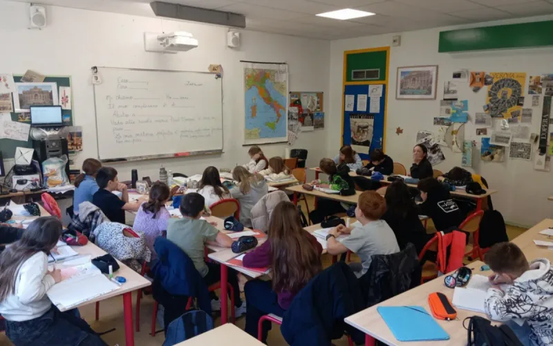 “Speak Italian”: Moroccan Teenagers at Center of School Controversy