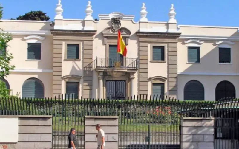VIPs Allegedly Bypass Visa Queues at Spain’s Tangier Consulate
