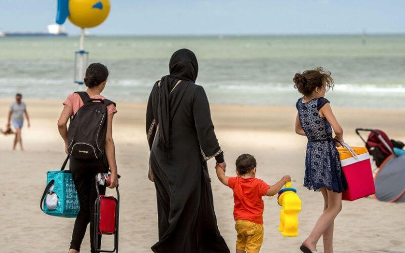 100 French Officials Warn Against Muslim Stigmatization Amid Veil Debate