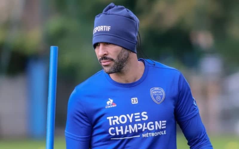Argentine Stars Hit Back at Rami's Criticism of World Cup Goalkeeper Martinez