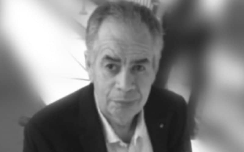 Veteran Moroccan Journalist and Political Analyst Mohamed Lachhab Dies at 72