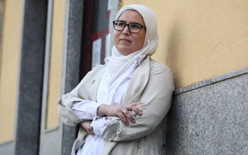 Madrid Councilor Breaks Barriers: Veiled Muslim Woman with Physics PhD Leads in Innovation