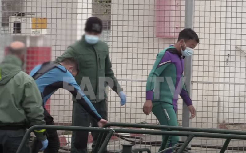 Civil Guard Rescues Two Moroccan Swimmers Attempting Illegal Entry into Ceuta