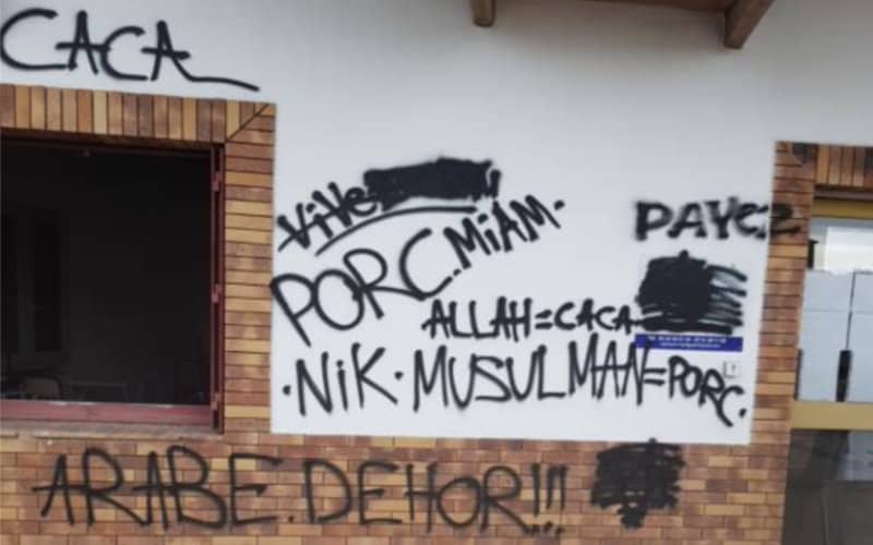 Islamophobic Graffiti Targets Imam Training Institute in Martigues, France