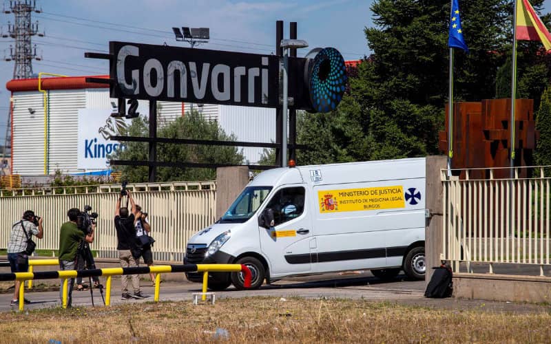 Two Workers Die in 10-Meter Fall at Spanish Steel Factory