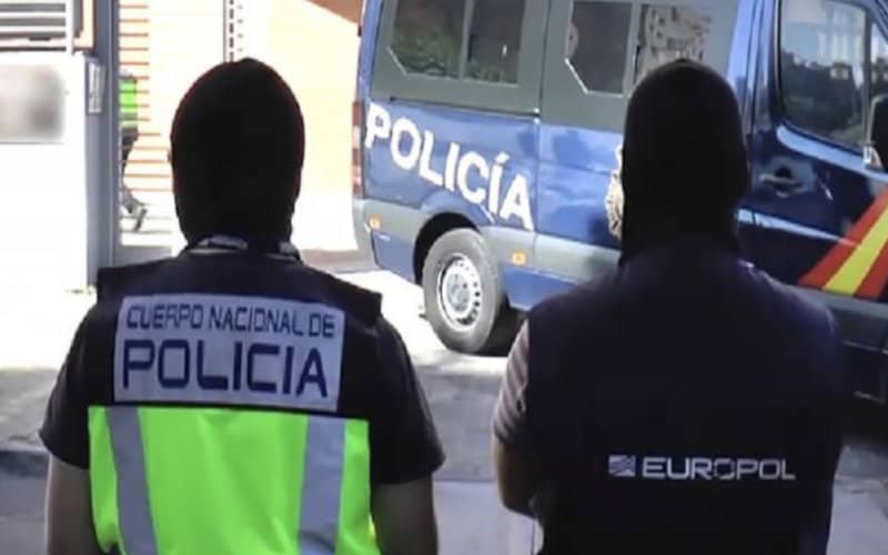 Spanish Police Arrest Moroccan Fugitive Wanted for Human Trafficking