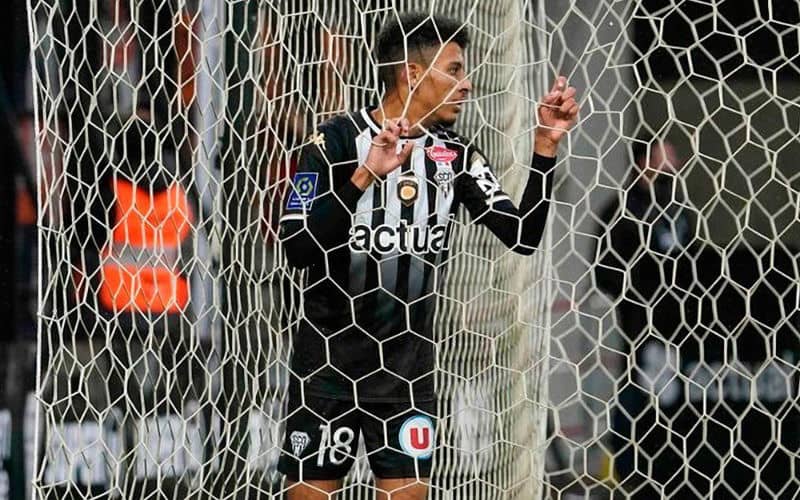 Aston Villa Eyes World Cup Standout Ounahi to Bolster Midfield