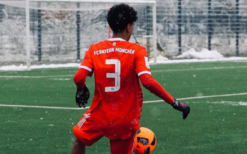 Bayern Munich's Rising Star: 16-Year-Old Adam Aznou Impresses After Barcelona Move