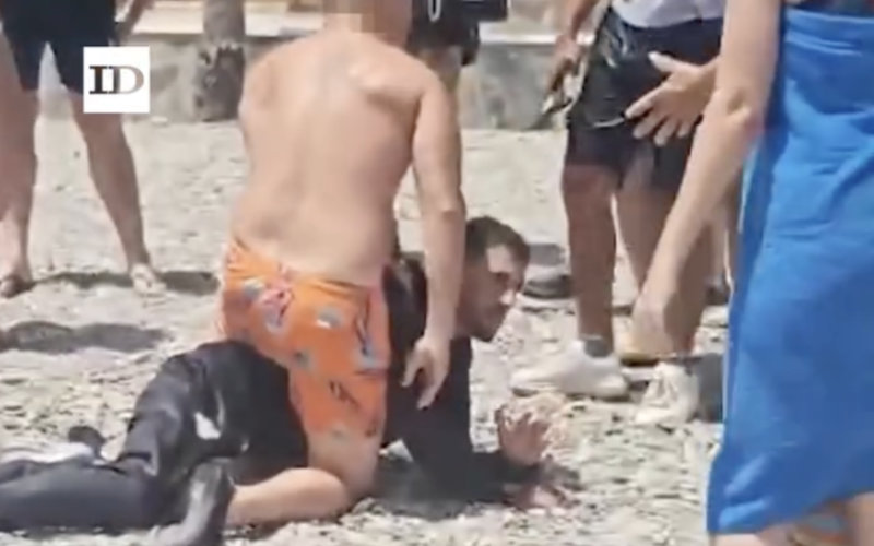 Beachgoers Thwart Dramatic Migrant Boat Landing on Spanish Coast