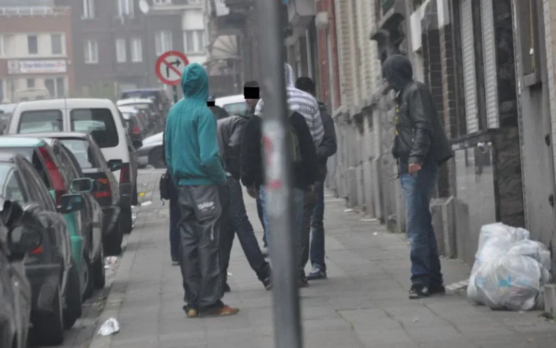 Brussels Drug Gangs Exploit Social Media to Recruit Moroccan Minors
