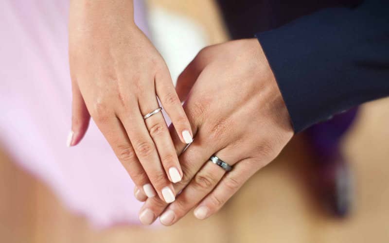 Controversial Marriage: 76-Year-Old Far-Right Activist Weds Undocumented Immigrant