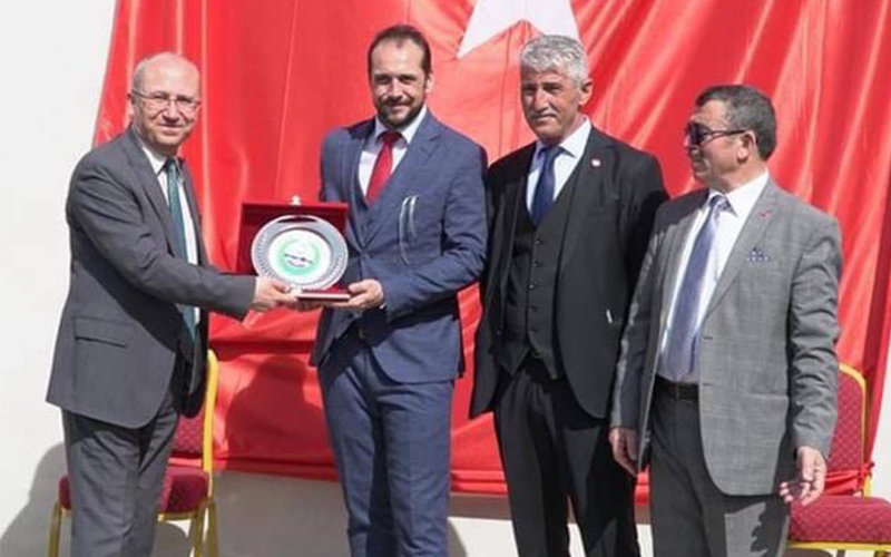 Far-Right French Party Sanctions MP for Attending Mosque Inauguration