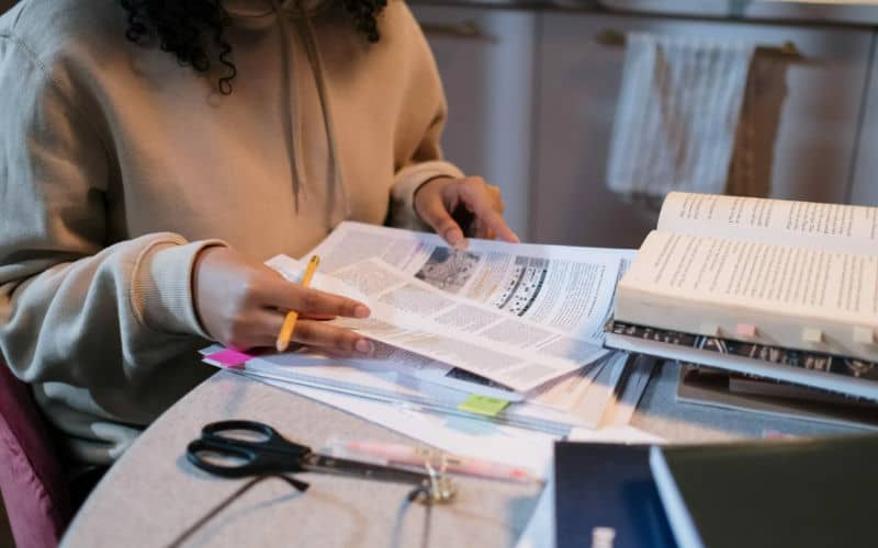 France Leads OECD in Converting Foreign Students to Skilled Workers