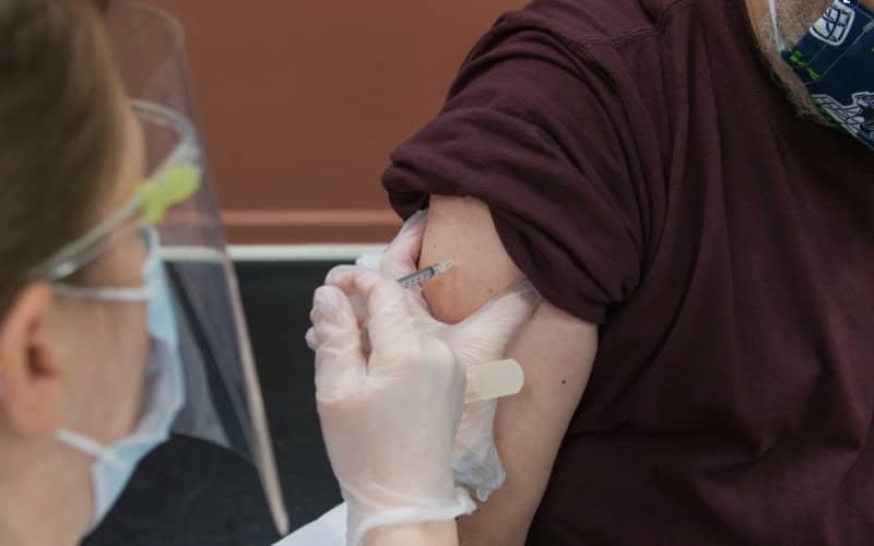 France Rejects Chinese Vaccines, Frustrating French Expats in Morocco