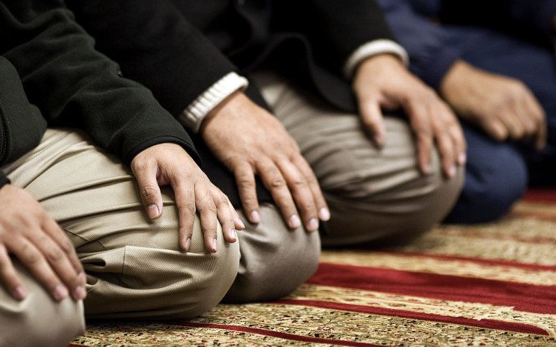 French Muslims to Begin Ramadan on April 24 Despite Mosque Closures