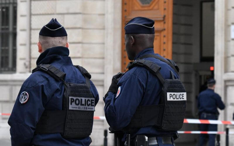 French Police Monitor 19 Officers for Suspected Islamic Radicalization