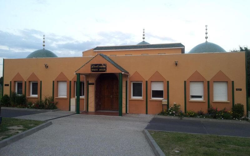 French Prefecture Blocks Islamophobia Workshop at Val-d'Oise Mosque, Citing Venue Concerns