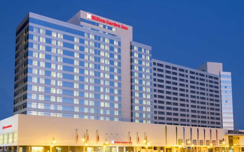 Hilton Cuts 2,100 Jobs Globally; Moroccan Hotels Face Uncertainty