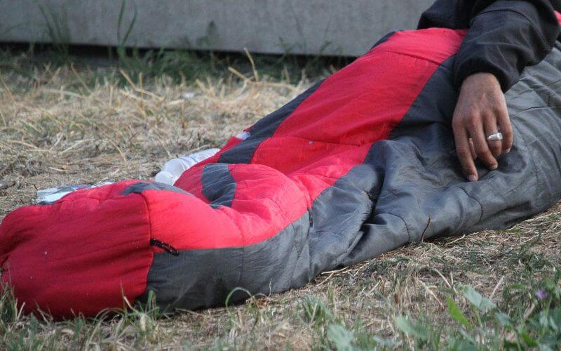 Homeless Moroccan Youth Dies at Montpellier Tram Station, Autopsy Ordered