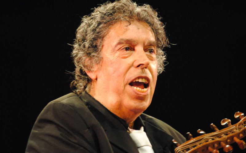 Legendary Moroccan Singer Abdelouahab Doukkali Honored in Star-Studded Rabat Concert