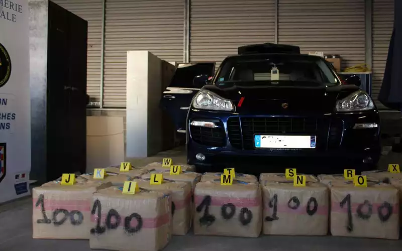 Major Drug Bust: 666 kg of Cannabis Seized in French Yvelines Region