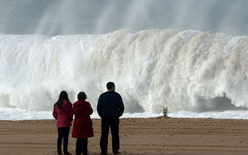 Massive 20-Foot Waves to Batter Morocco's Atlantic Coast, Warns Meteorology Agency