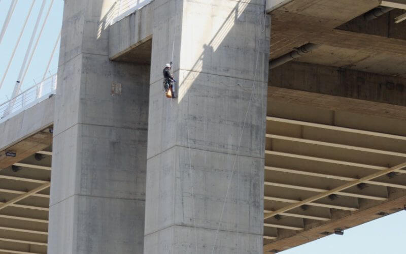 Moroccan Acrobats Deploy "Ninja-Tech" to Inspect Africa's Longest Cable-Stayed Bridge