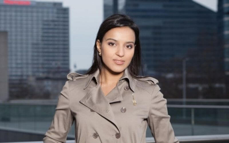 Moroccan-Belgian News Anchor Faces Racist Backlash After Historic Debut