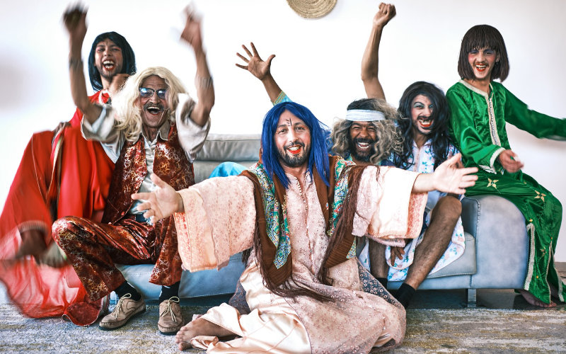 Moroccan Cabaret Troupe Challenges Gender Norms with Chikhate-Inspired Performances