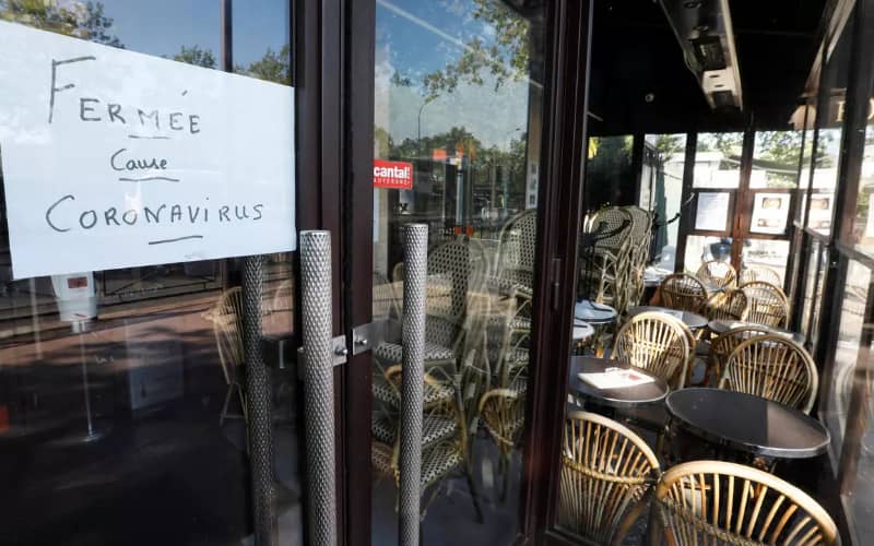 Moroccan City Shuts Down 56 Cafes for Violating COVID-19 Safety Measures