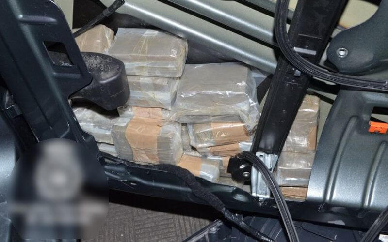 Moroccan Customs Seize 13 kg of Cannabis at Ceuta Border Crossing